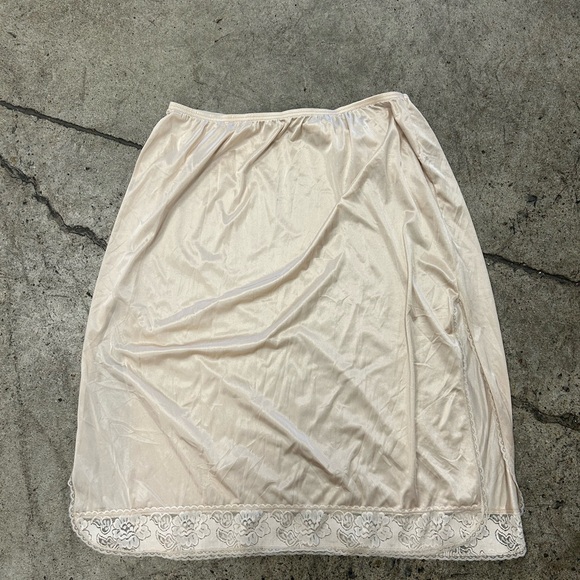 Vanity Fair Skirt Slip Lace Size XL - Picture 1 of 6